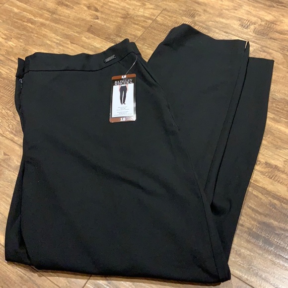 Badgley Mischka slim leg black pants